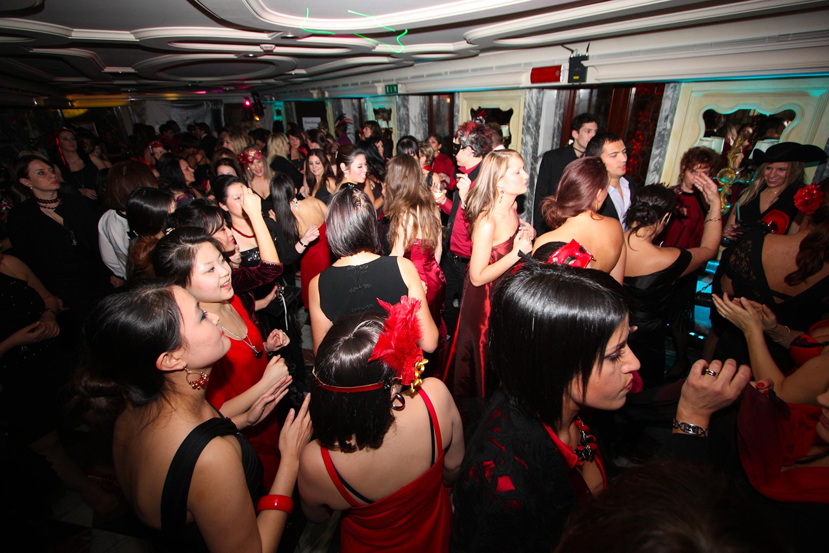 CONVENTION TRAVEL RETAIL PARFUMS DIOR